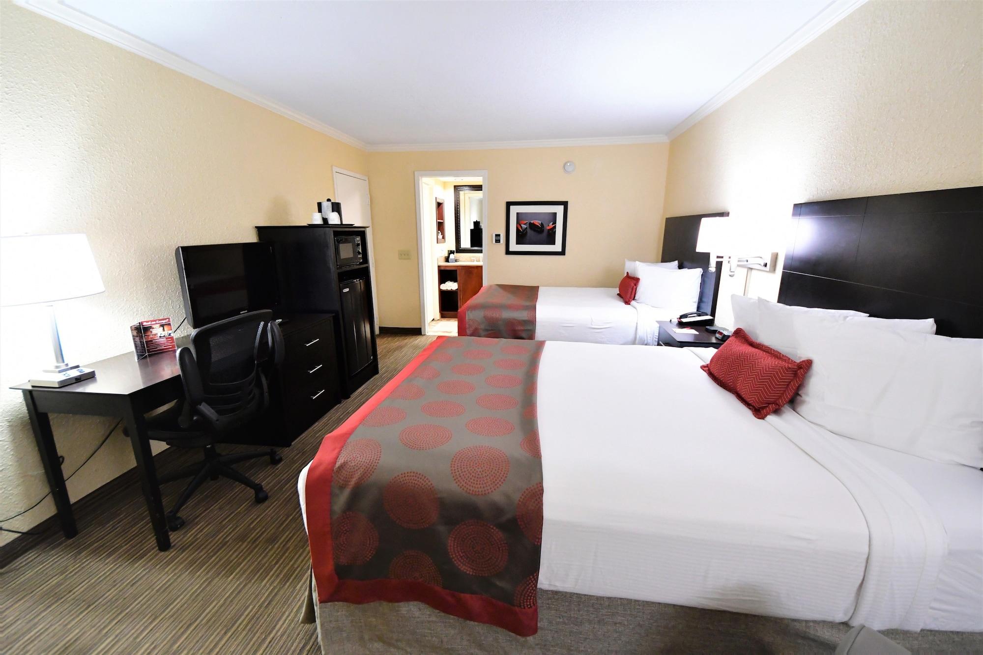 Ramada By Wyndham Jacksonville Hotel & Conference Center Экстерьер фото