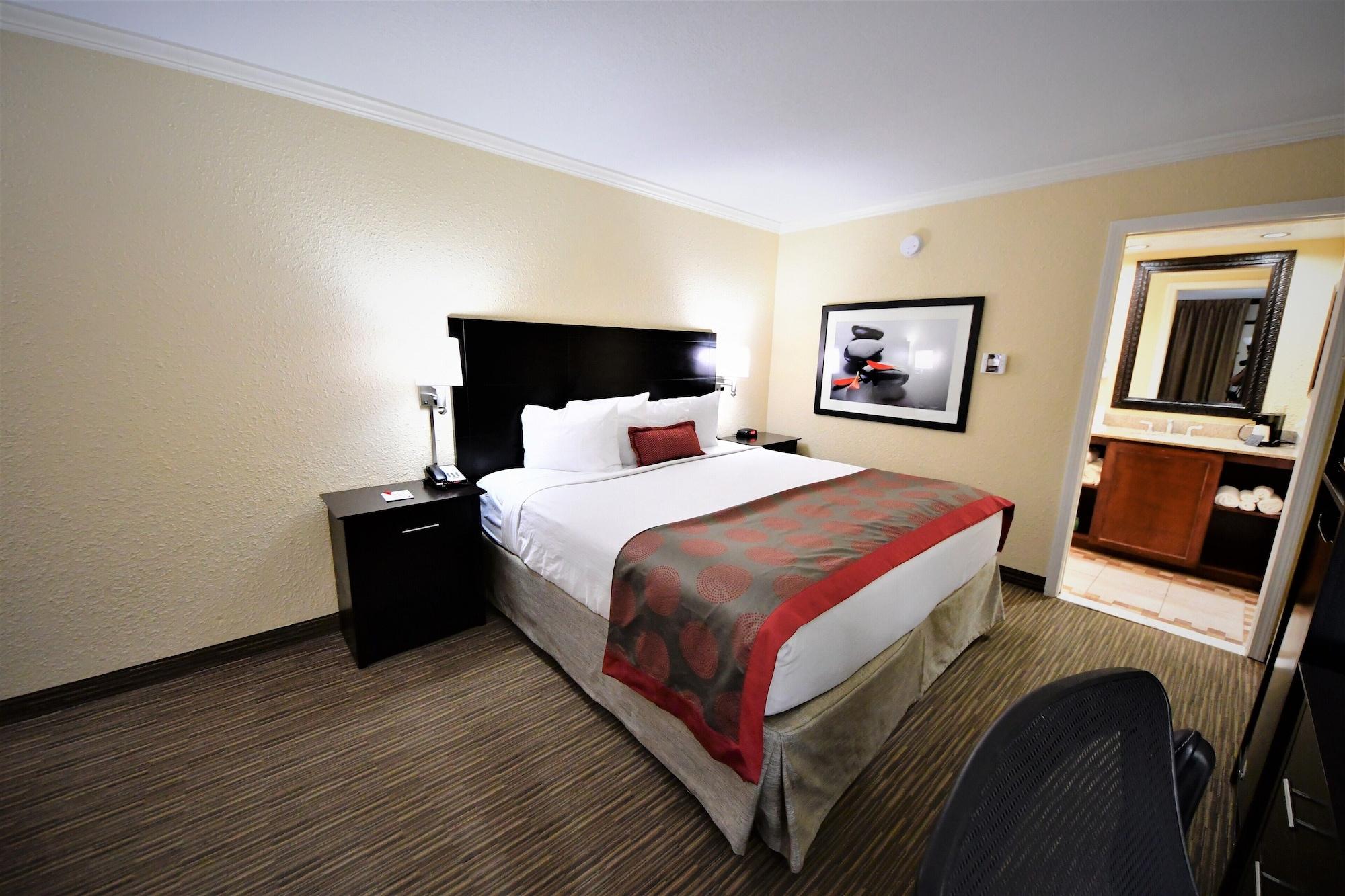 Ramada By Wyndham Jacksonville Hotel & Conference Center Экстерьер фото