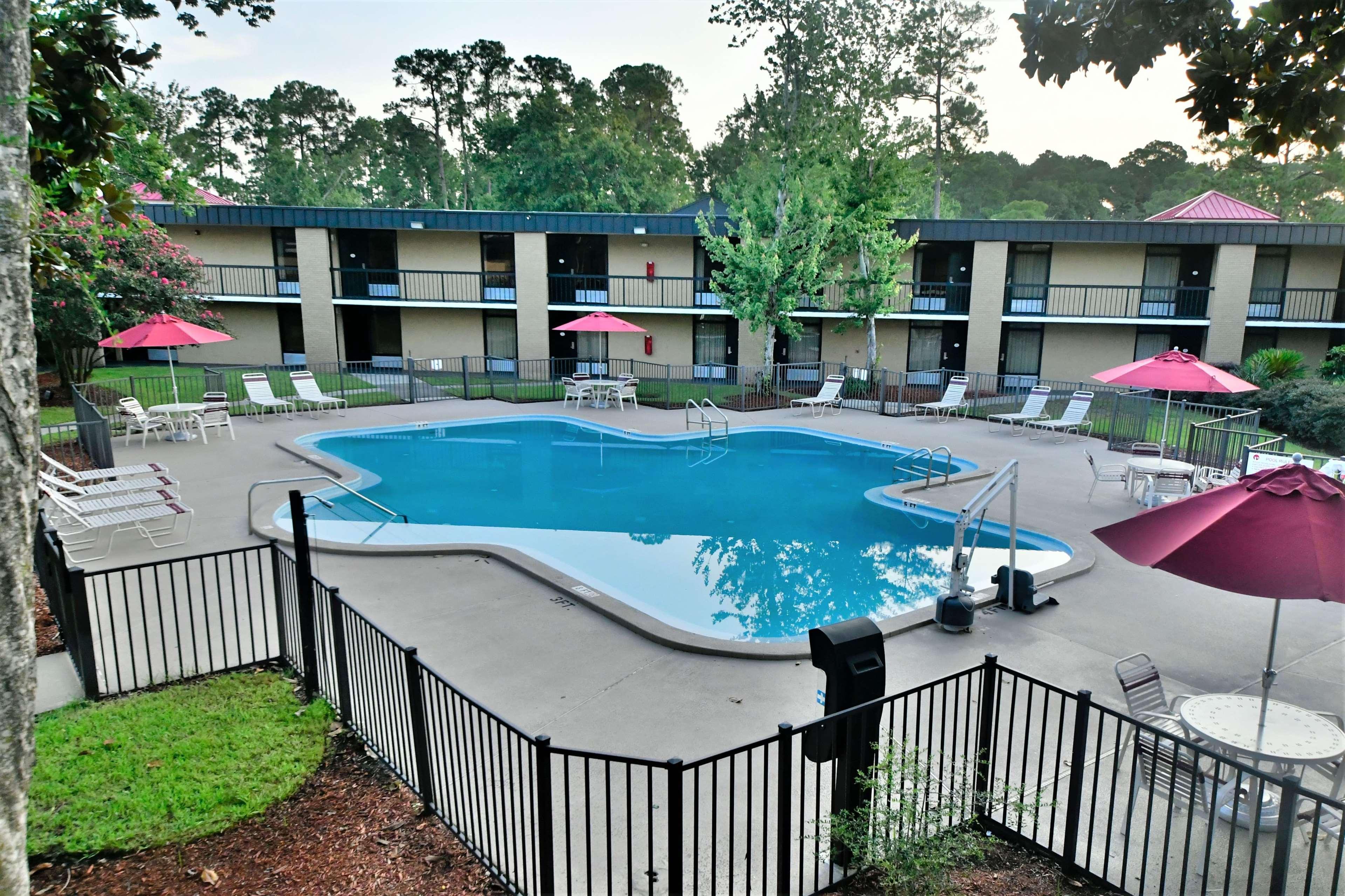 Ramada By Wyndham Jacksonville Hotel & Conference Center Экстерьер фото
